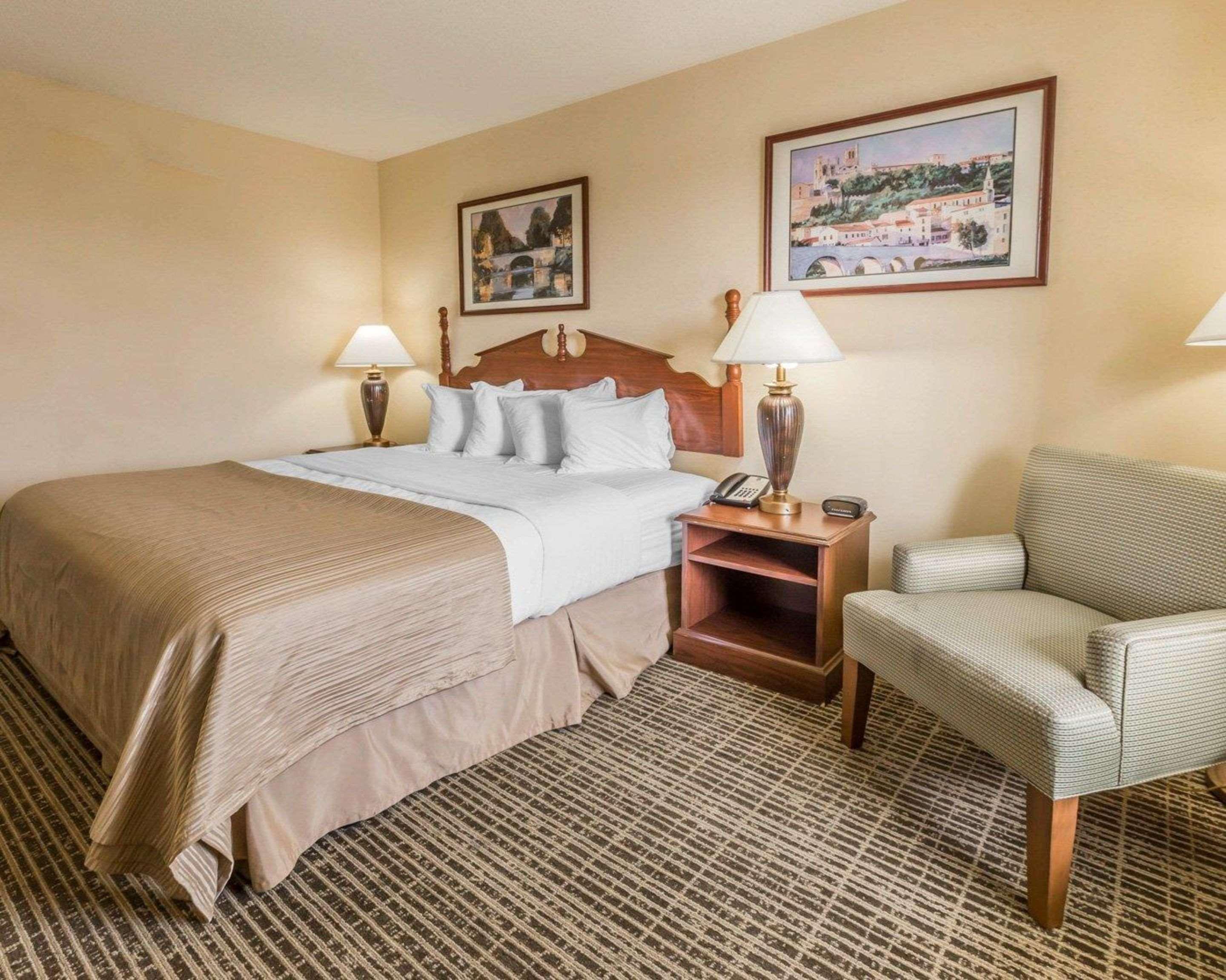 Quality Inn Sylacauga Екстер'єр фото